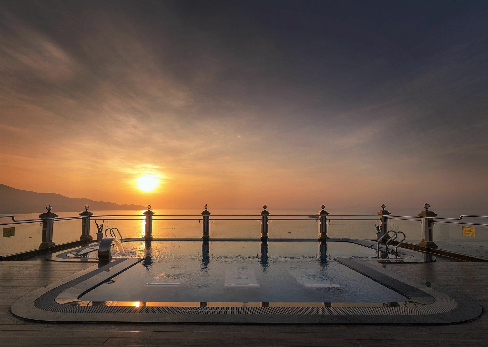 7 Seven Sea Hotel Дананг Екстер'єр фото